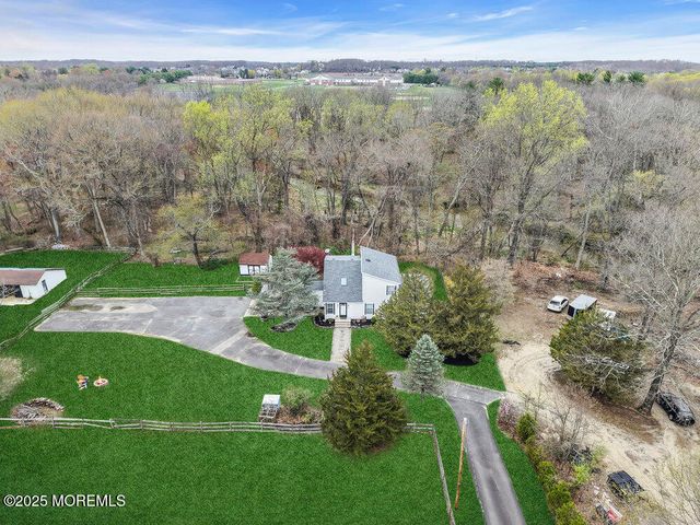 372 Casino Drive, Farmingdale, NJ 07727