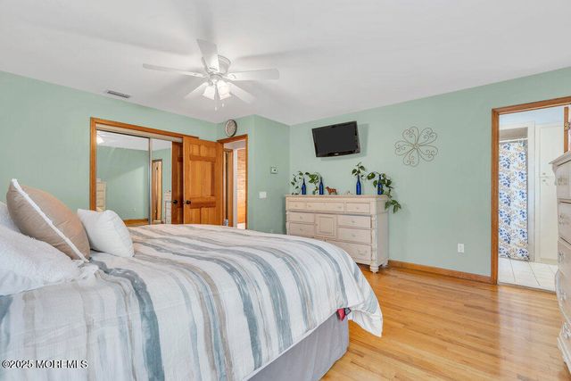 372 Casino Drive, Farmingdale, NJ 07727