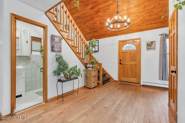 372 Casino Drive, Farmingdale, NJ 07727