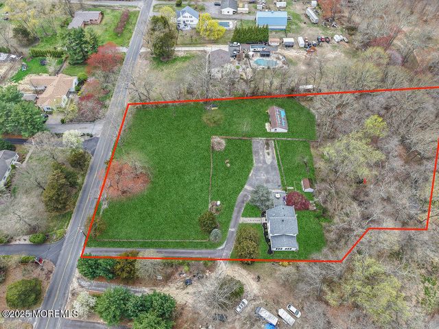 372 Casino Drive, Farmingdale, NJ 07727
