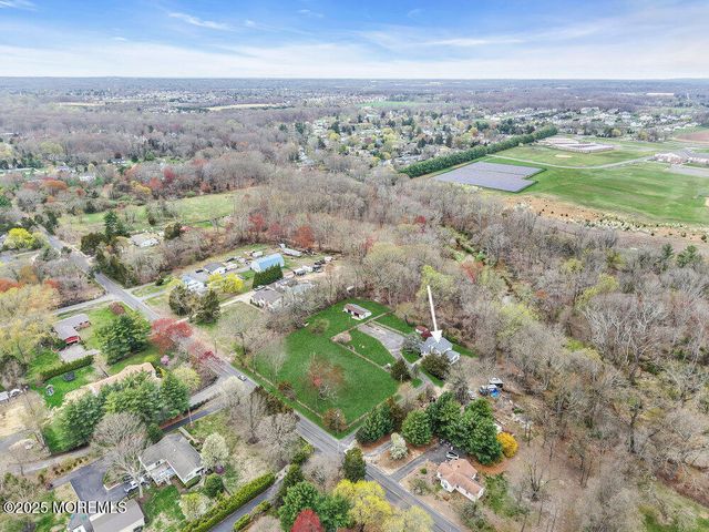 372 Casino Drive, Farmingdale, NJ 07727