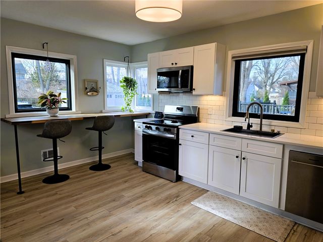 163 Rawlinson Road, Irondequoit, NY 14617