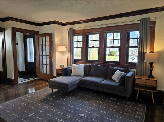 163 Rawlinson Road, Irondequoit, NY 14617