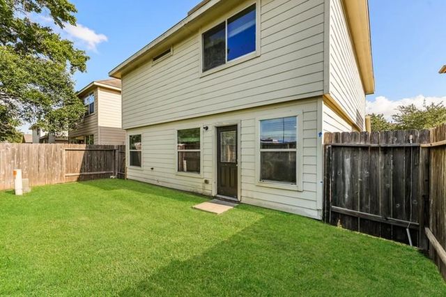 8922 Santo Domingo, Houston, TX 77017