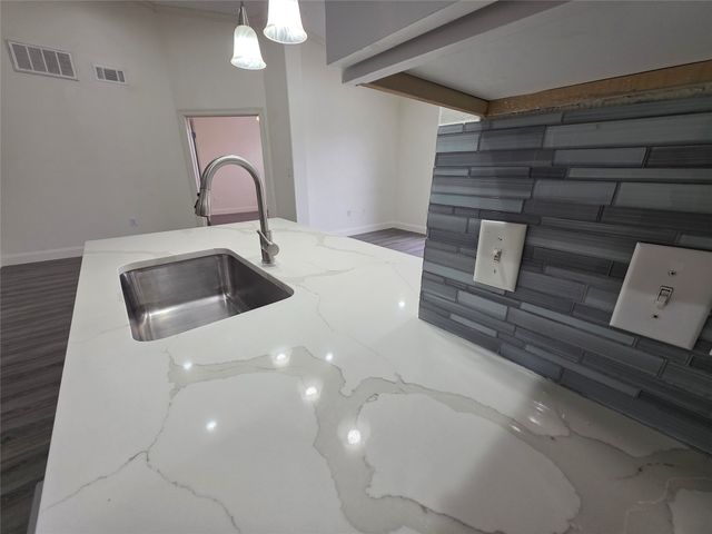 330 Las Colinas Boulevard E 466, Irving, TX 75039
