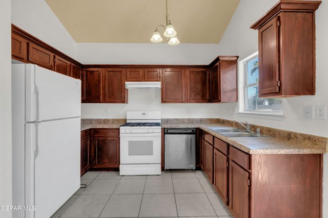 4056 TIERRA PATINO Lane, El Paso, TX 79938