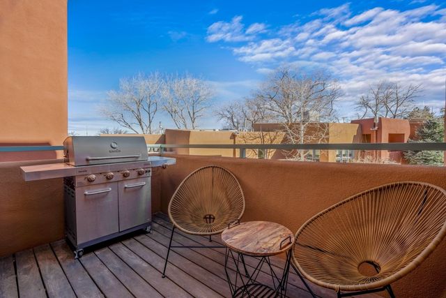1012 Marquez Place 302, Santa Fe, NM 87505