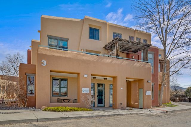 1012 Marquez Place 302, Santa Fe, NM 87505