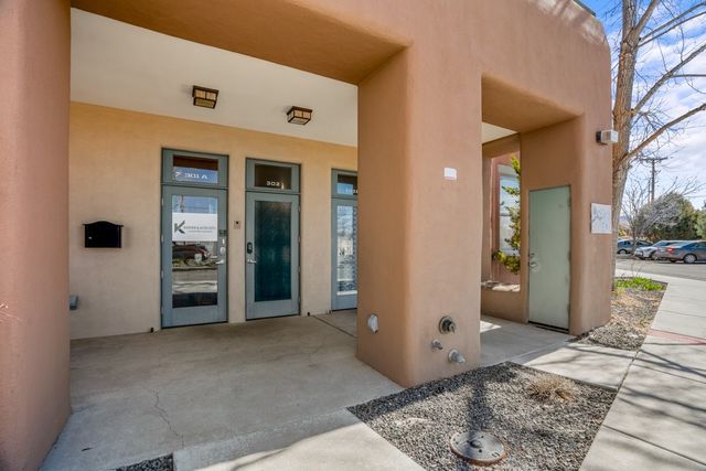 1012 Marquez Place 302, Santa Fe, NM 87505