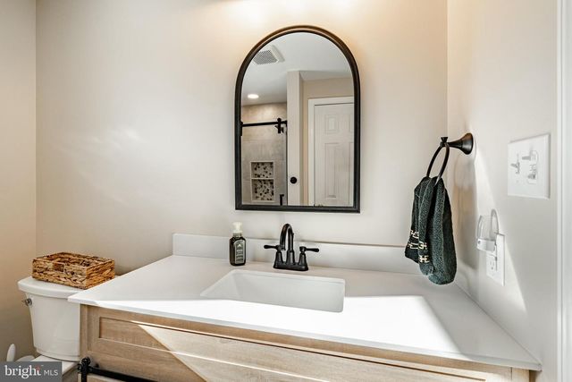 124 SADSBURY AVE, Christiana, PA 17509