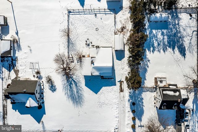 124 SADSBURY AVE, Christiana, PA 17509