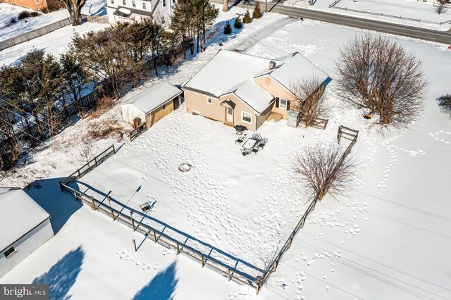 124 SADSBURY AVE, Christiana, PA 17509