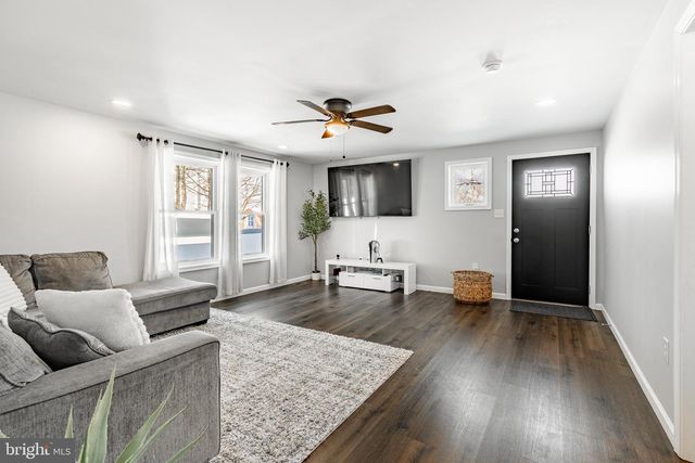 124 SADSBURY AVE, Christiana, PA 17509