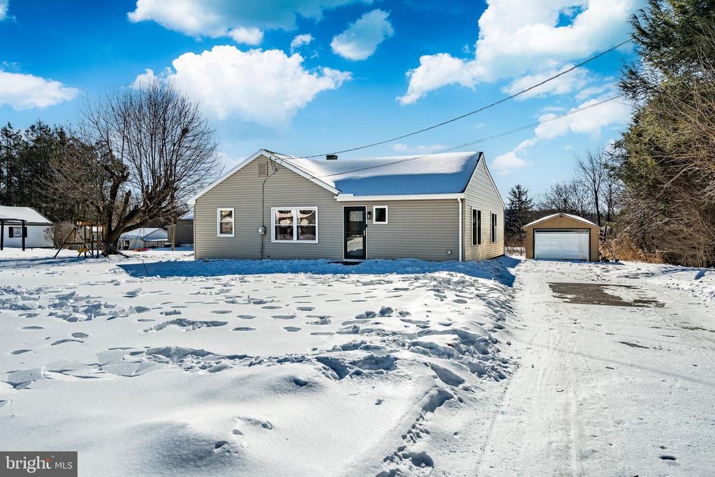 124 SADSBURY AVE, Christiana, PA 17509