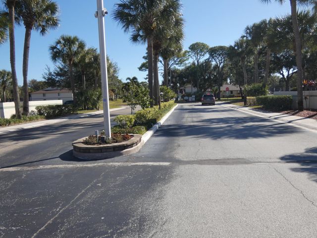 6495 E CHASEWOOD Drive E E, Jupiter, FL 33458