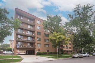 1454 Ashland Avenue 205, Des Plaines, IL 60016