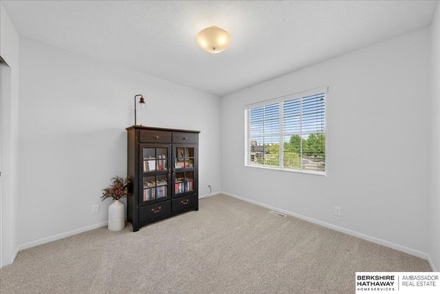 1616 N 209th Street, Elkhorn, NE 68022