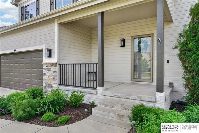1616 N 209th Street, Elkhorn, NE 68022