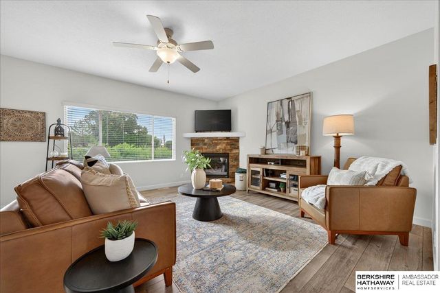 1616 N 209th Street, Elkhorn, NE 68022