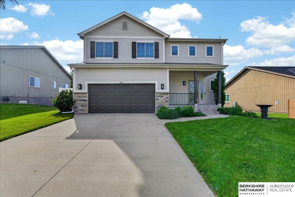 1616 N 209th Street, Elkhorn, NE 68022