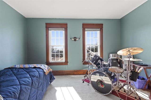 300 N MAPLE STREET, Black Creek, WI 54106