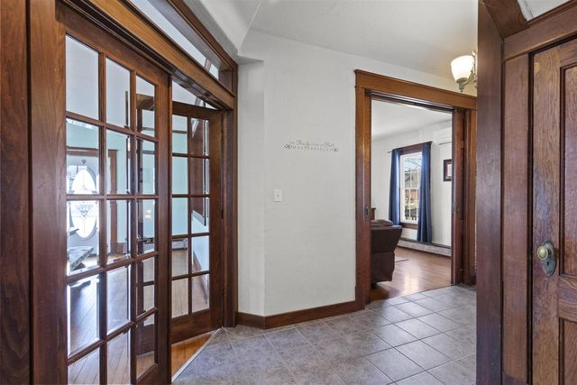 300 N MAPLE STREET, Black Creek, WI 54106