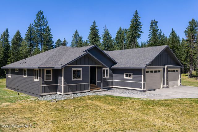 10570 E FAR CRY RD, Athol, ID 83801