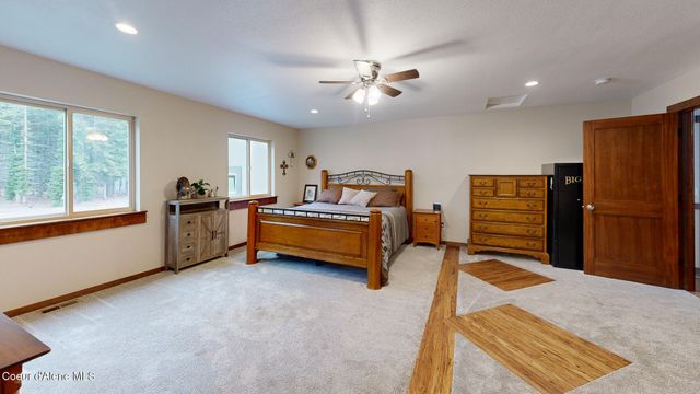 10570 E FAR CRY RD, Athol, ID 83801