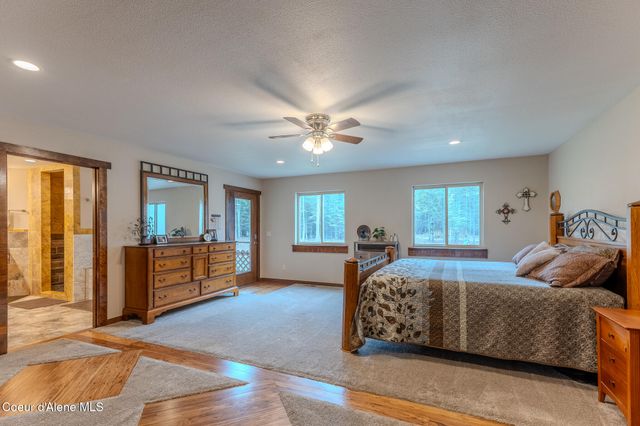 10570 E FAR CRY RD, Athol, ID 83801