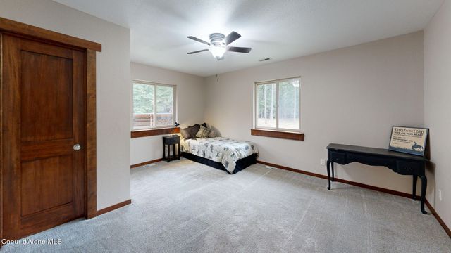 10570 E FAR CRY RD, Athol, ID 83801