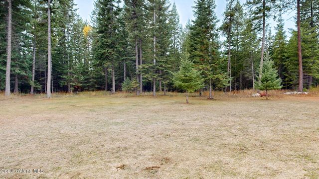 10570 E FAR CRY RD, Athol, ID 83801