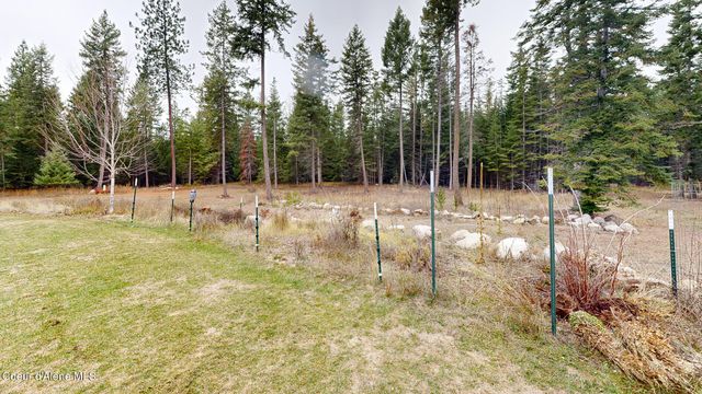 10570 E FAR CRY RD, Athol, ID 83801