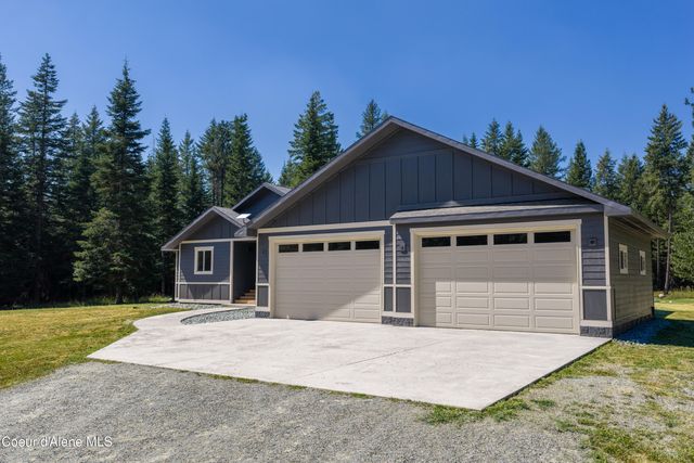 10570 E FAR CRY RD, Athol, ID 83801