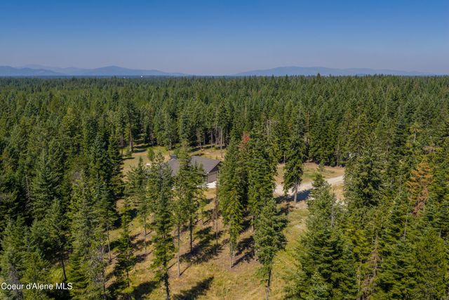 10570 E FAR CRY RD, Athol, ID 83801