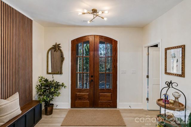 16 Tanglewood Road, Lake Wylie, SC 29710