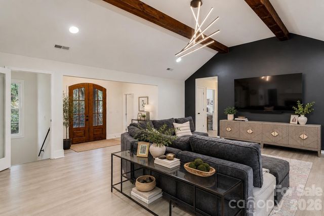 16 Tanglewood Road, Lake Wylie, SC 29710