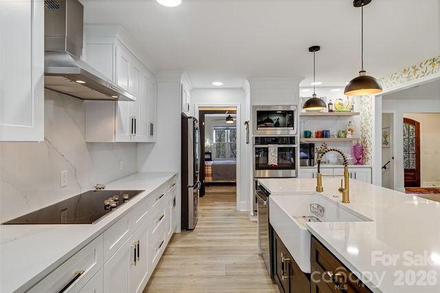 16 Tanglewood Road, Lake Wylie, SC 29710