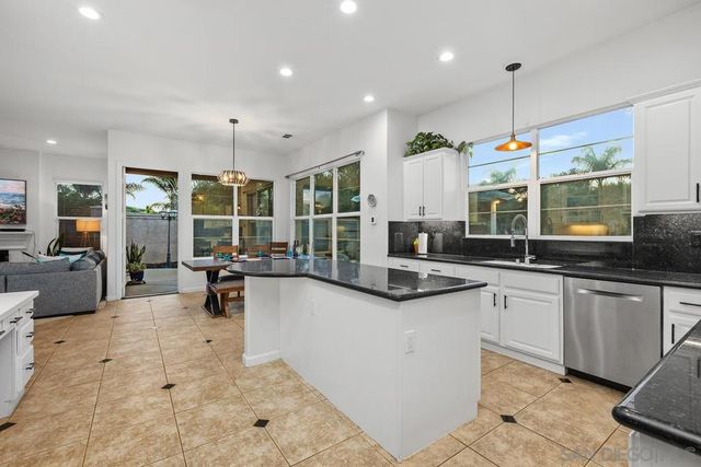 1751 Victoria Way, San Marcos, CA 92069