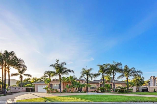 1751 Victoria Way, San Marcos, CA 92069