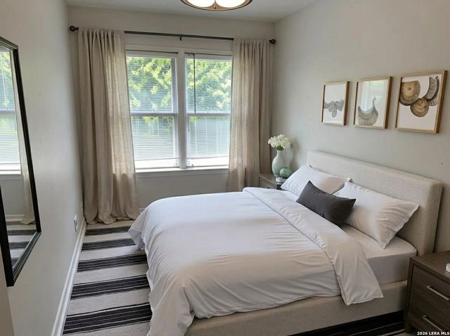 100 Senisa Dr, San Antonio, TX 78228