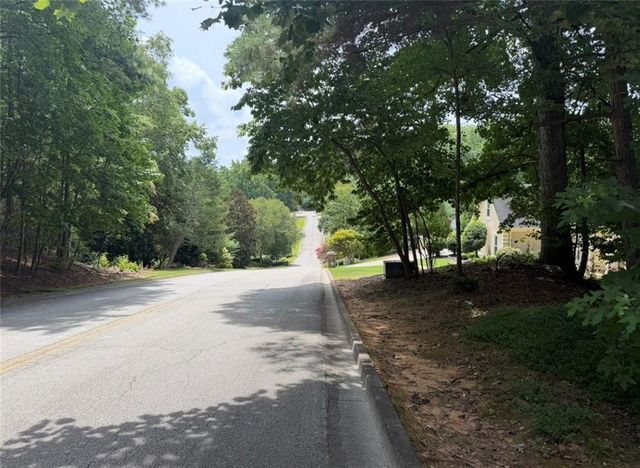 3043 Chattahoochee Trace, Gainesville, GA 30506