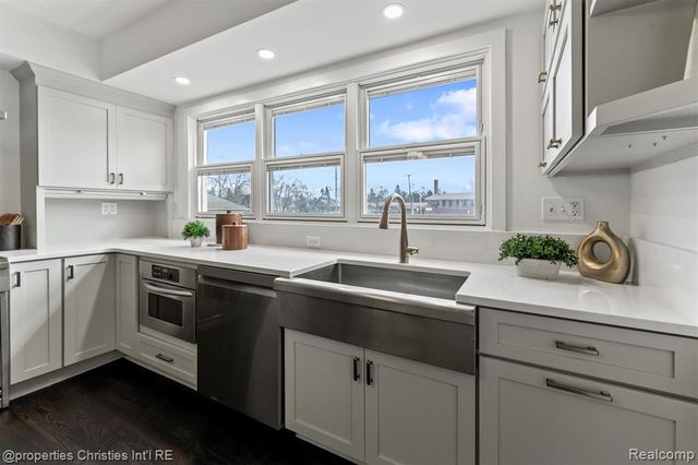 272 Arthur Street, Plymouth, MI 48170