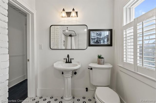 272 Arthur Street, Plymouth, MI 48170