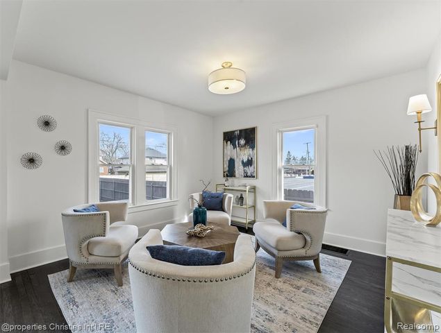 272 Arthur Street, Plymouth, MI 48170