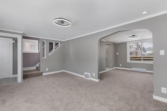 18439 Alcoy Street, Detroit, MI 48205