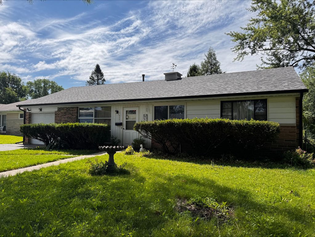 4207 BUCKINGHAM Drive, Rockford, IL 61107