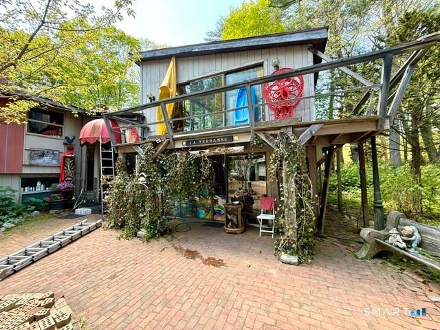 27 Huckleberry Lane, Weston, CT 06883
