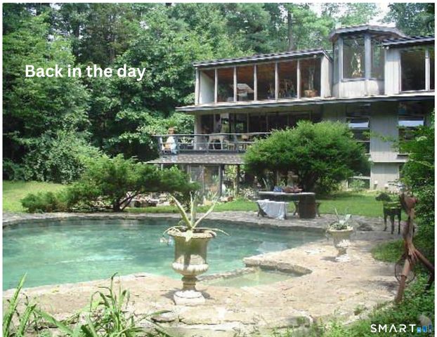 27 Huckleberry Lane, Weston, CT 06883