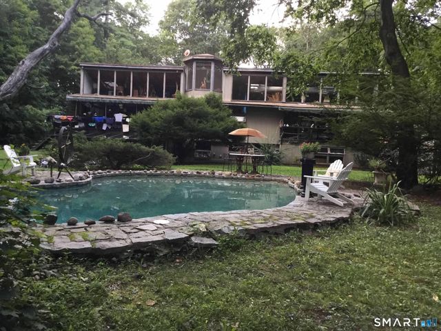 27 Huckleberry Lane, Weston, CT 06883