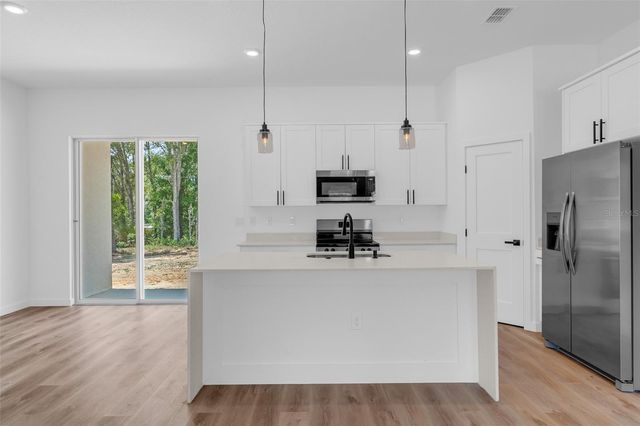 9578 N WALLACE WAY, Citrus Springs, FL 34433